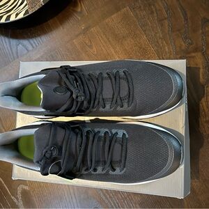 Men's Black Athletic Golf Shoes